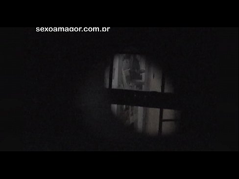 ❤️ Blondie wordt stiekem gefilmd door een voyeur uit de buurt, verstopt achter holle bakstenen Porno at us nl.appassistance.ru ☑